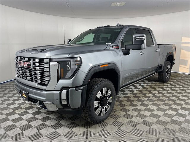 New 2026 GMC Sierra 3500 Denali w/ Denali Reserve Package