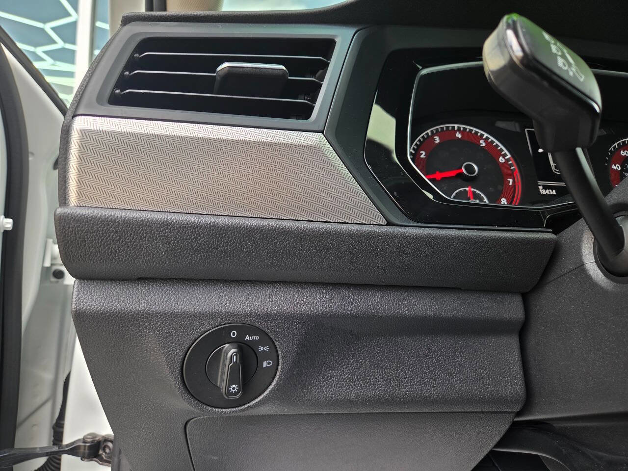 Used 2020 Volkswagen Jetta S image 33