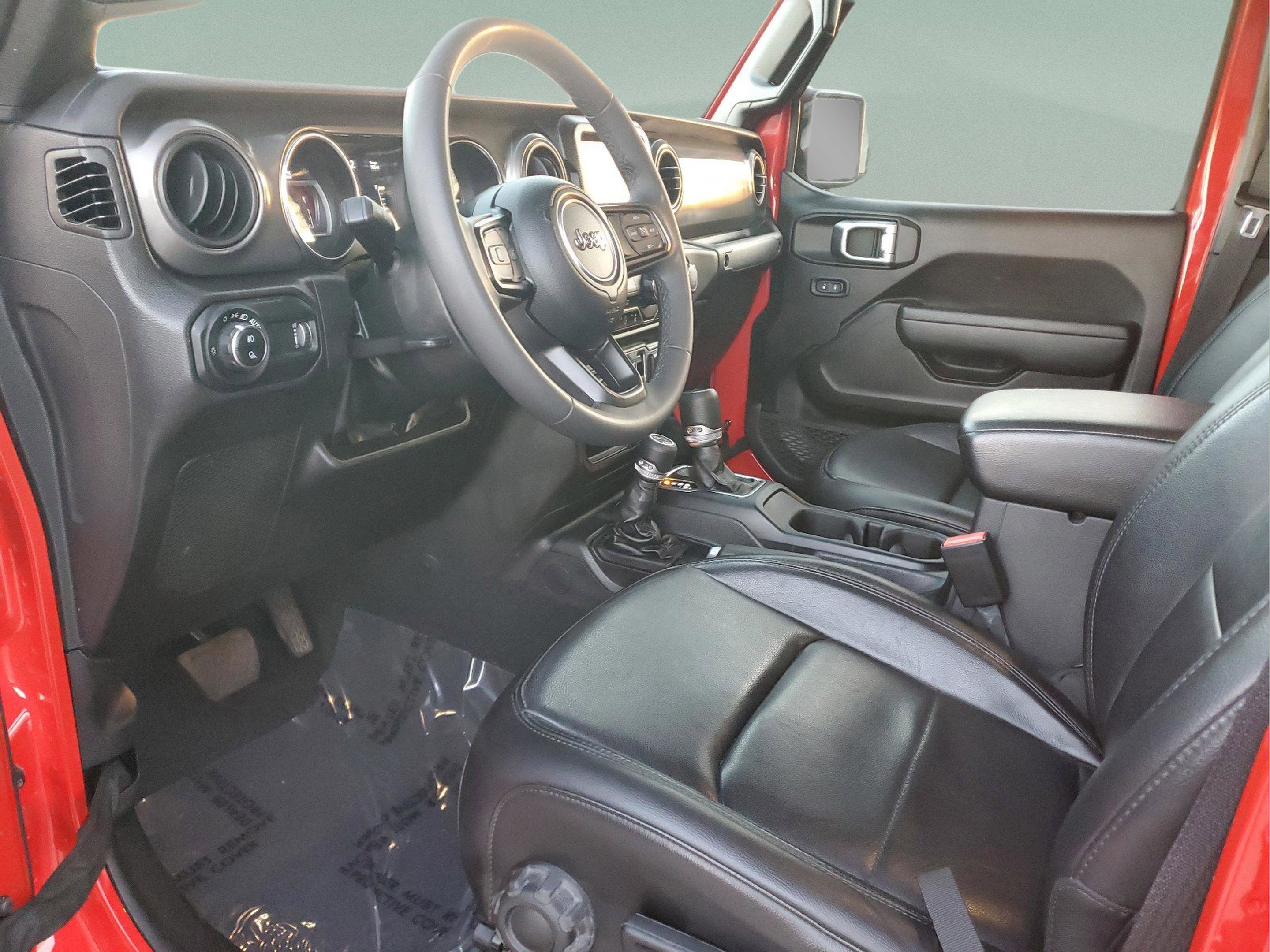 Certified 2023 Jeep Gladiator Sport AWD/4WD image 19