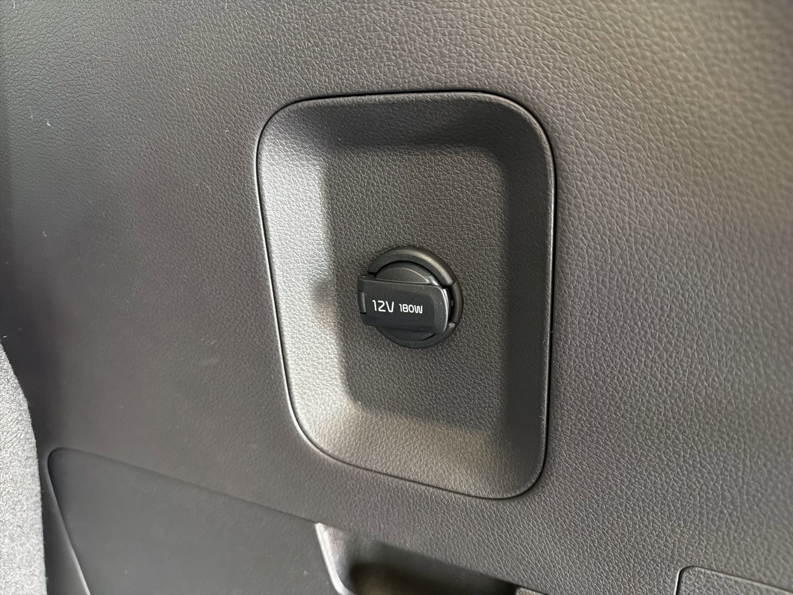 New 2026 Kia Carnival LX image 11