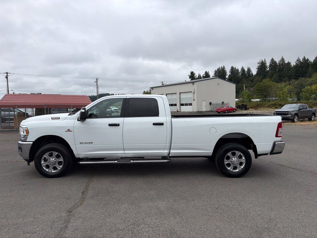 Used 2024 RAM 3500 Big Horn AWD/4WD image 10