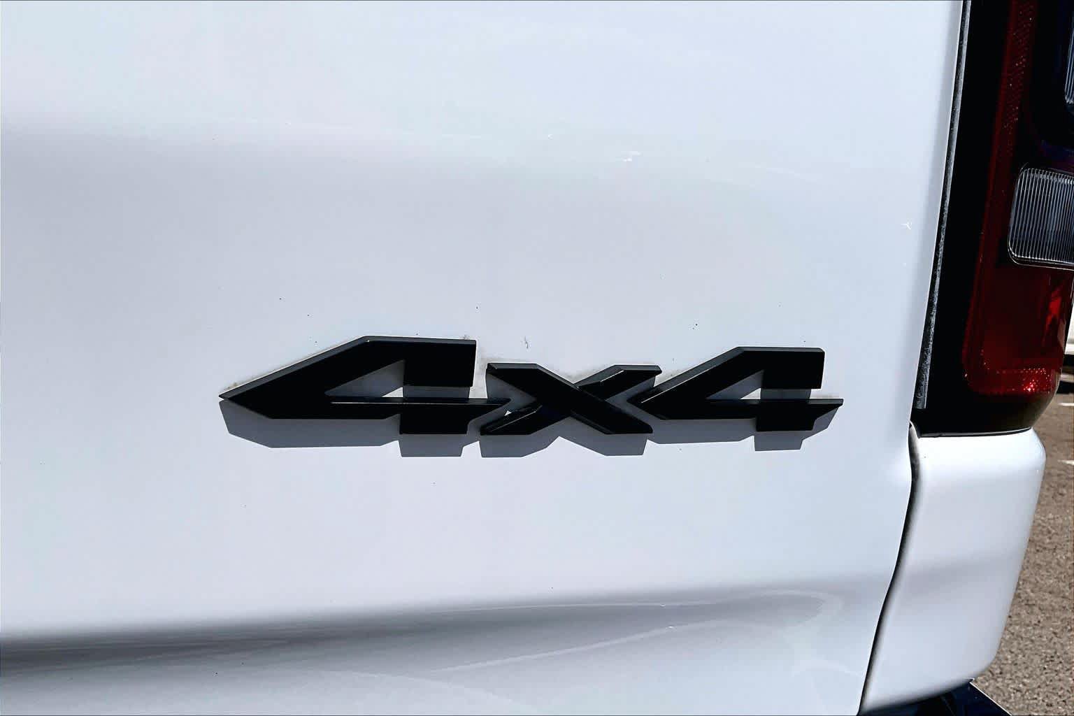 Used 2023 RAM 1500 Laramie AWD/4WD image 10