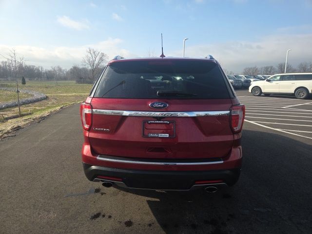 Used 2019 Ford Explorer Limited w/ Ford Safe & Smart Package image 8