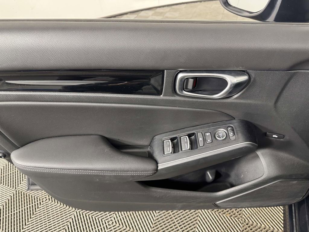Used 2024 Honda Civic Touring image 17