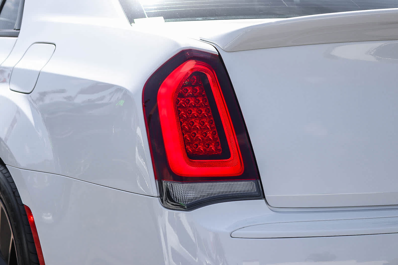 Used 2023 Chrysler 300 C RWD image 7