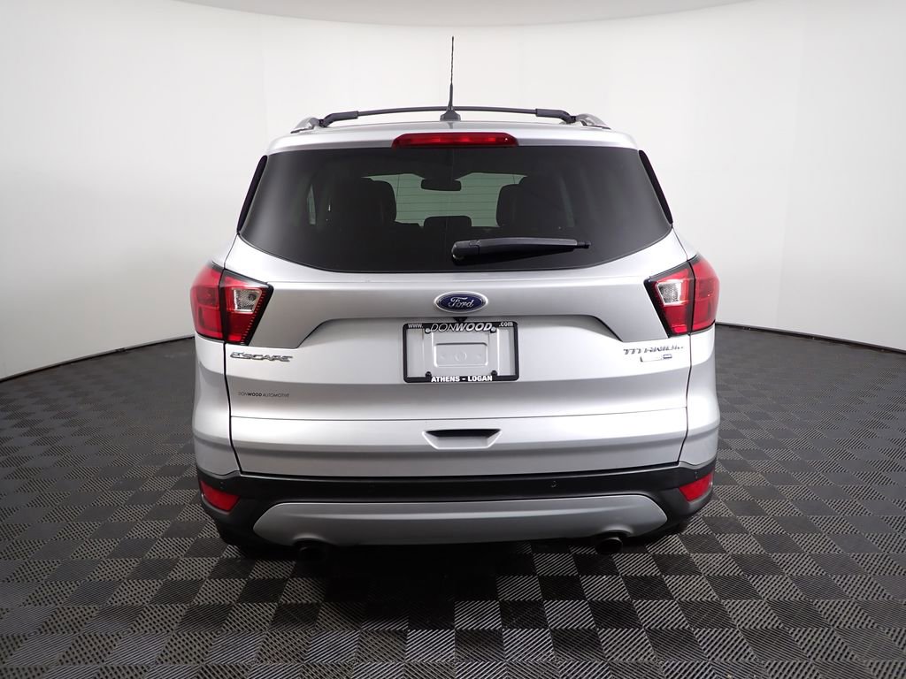 Used 2019 Ford Escape Titanium AWD/4WD image 16