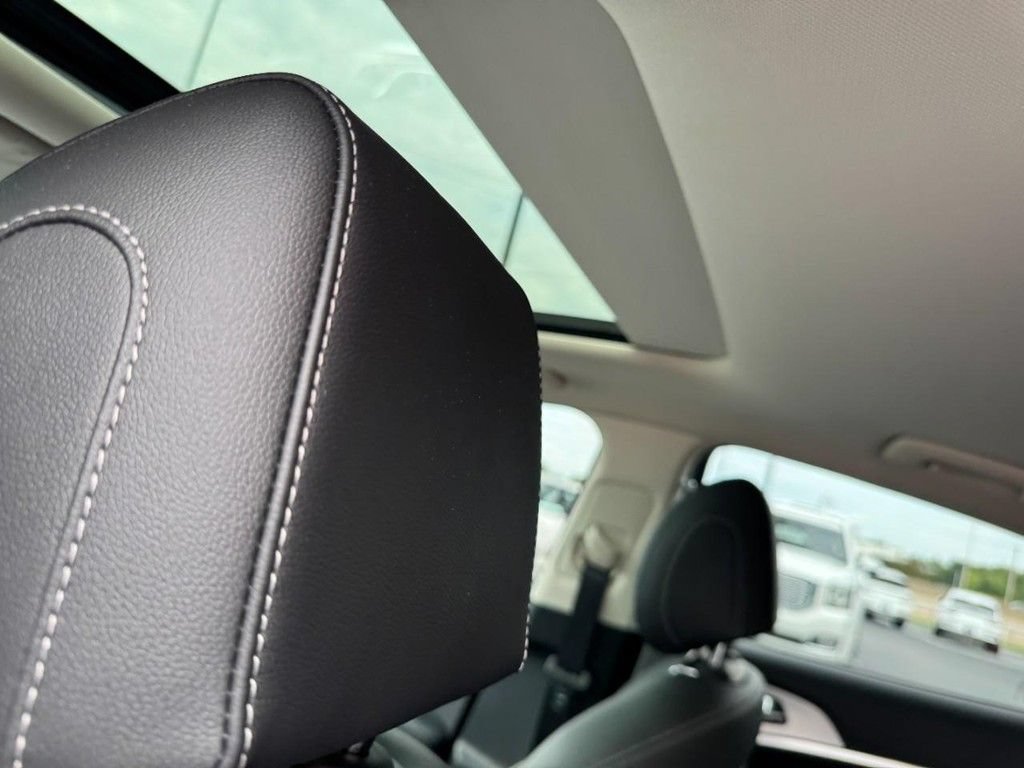 Certified 2026 Genesis G70 2.5T Prestige AWD/4WD image 11