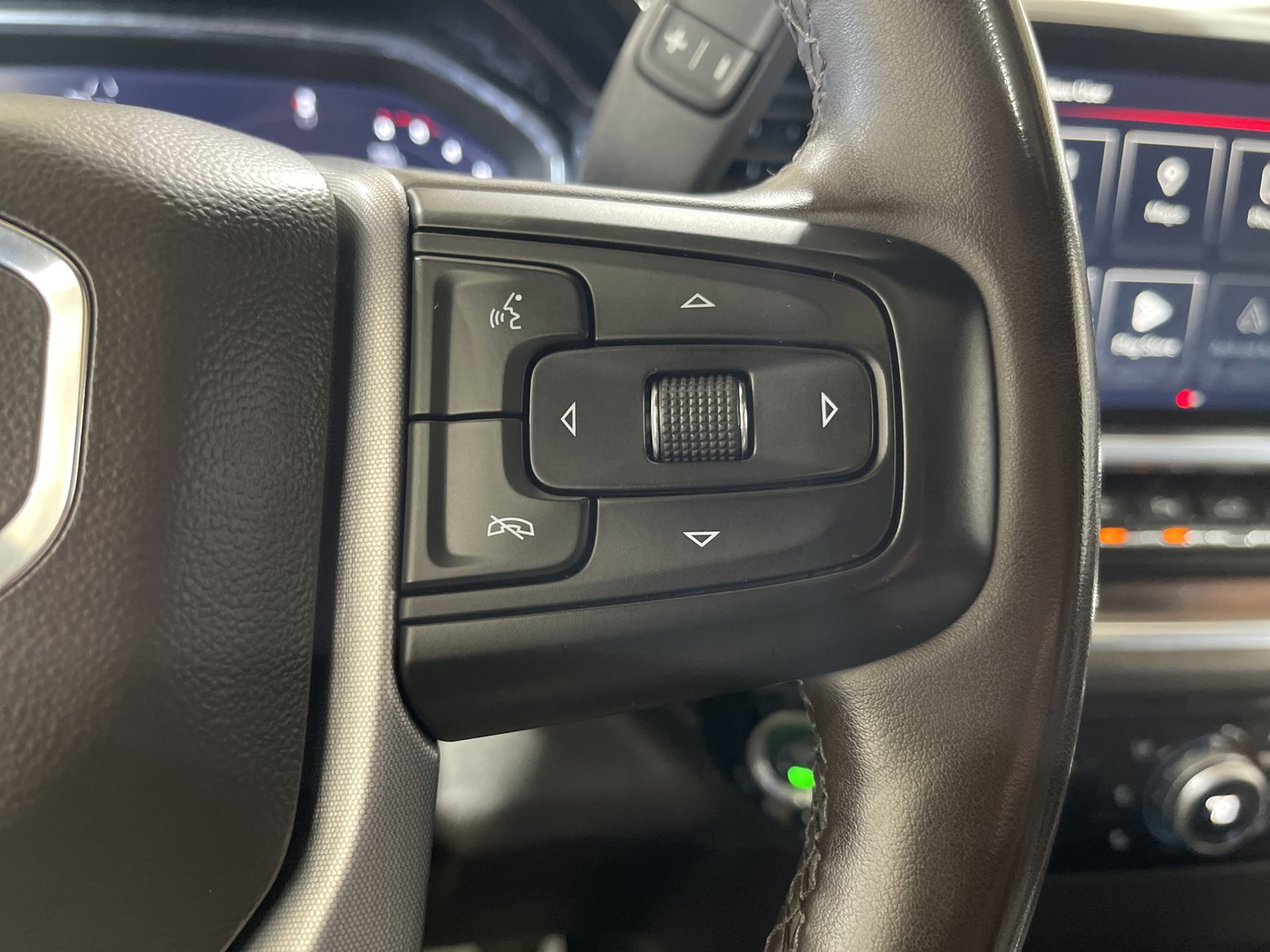 Used 2024 GMC Sierra 3500 SLT w/ SLT Premium Package AWD/4WD image 31