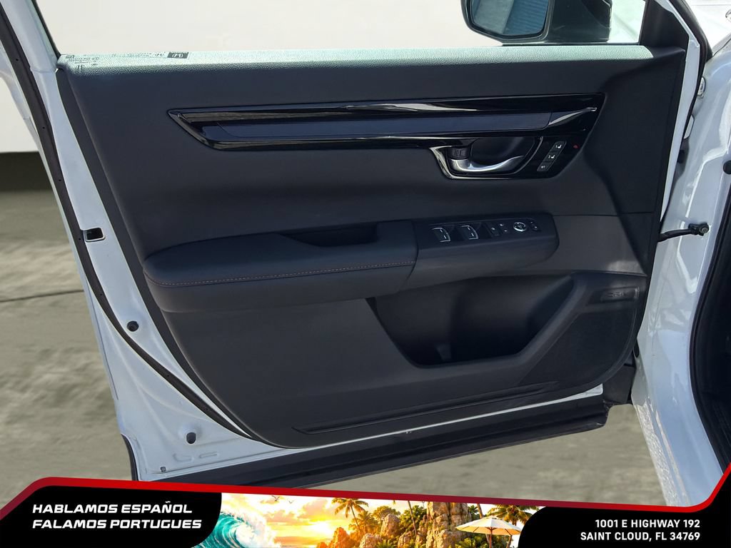 Used 2025 Honda CR-V Sport Touring image 10