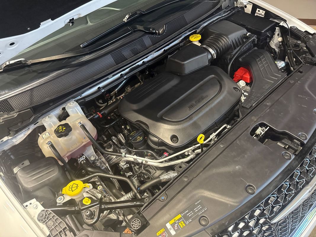 Used 2023 Chrysler Pacifica Touring-L FWD image 83