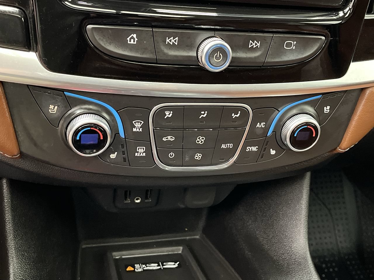 Certified 2019 Chevrolet Traverse High Country AWD/4WD image 25