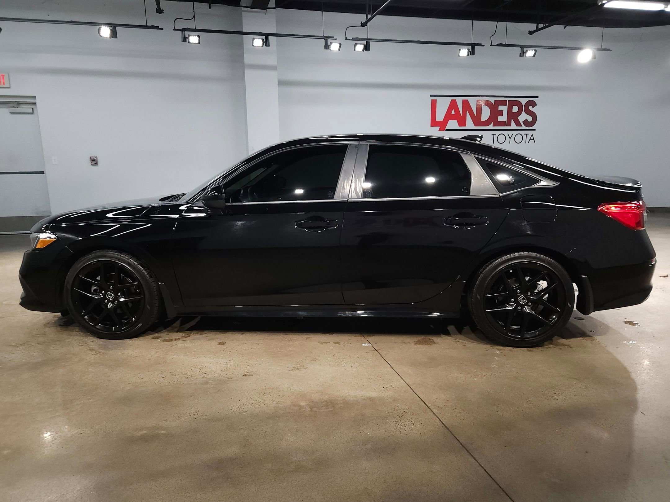 Used 2022 Honda Civic Sport image 4