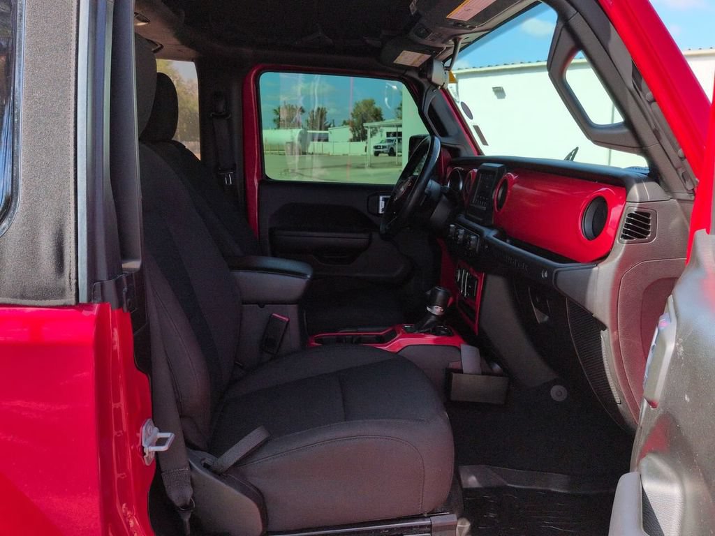 Used 2022 Jeep Wrangler Sport AWD/4WD image 13