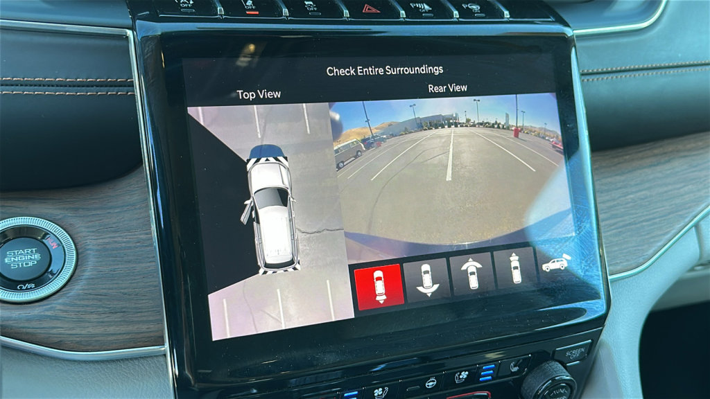 Used 2021 Jeep Grand Cherokee L Summit w/ Advanced Protech Group IV image 16