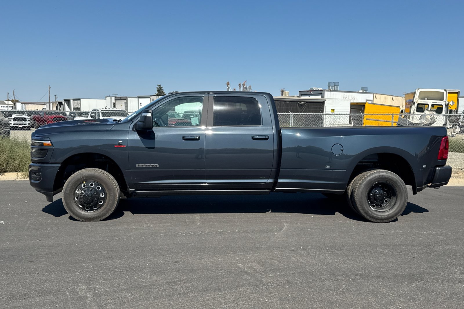 New 2027 RAM 3500 Laramie AWD/4WD image 6