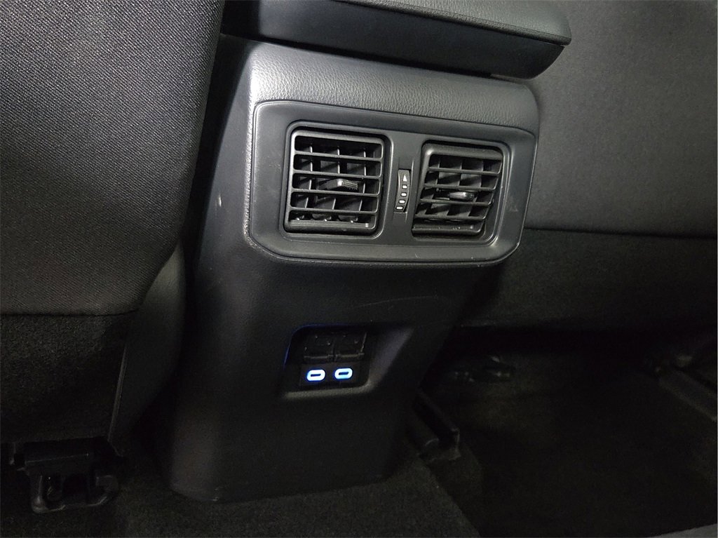Used 2022 Toyota RAV4 XLE image 12