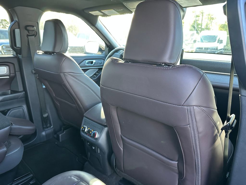 New 2025 Ford Explorer Platinum image 59