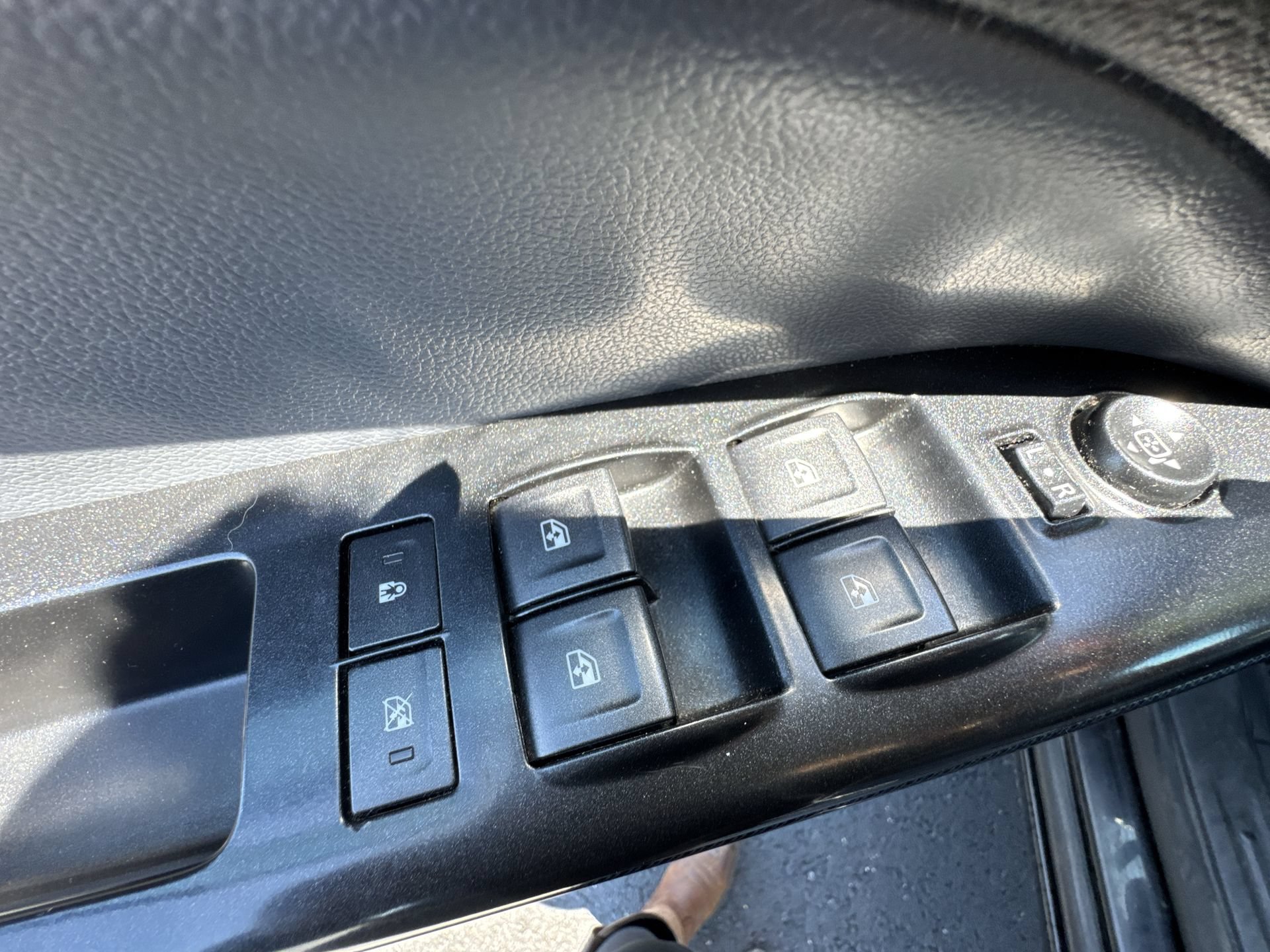 Used 2021 Chevrolet Colorado Z71 AWD/4WD image 13