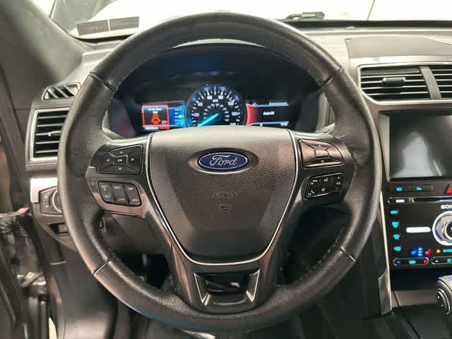 Used 2018 Ford Explorer Limited AWD/4WD image 8