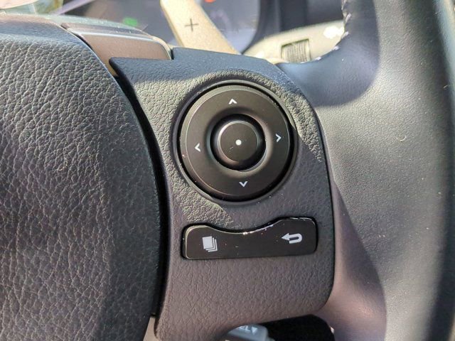 Used 2014 Lexus IS 350 350 w/ Luxury Package w/Gray Wood image 18