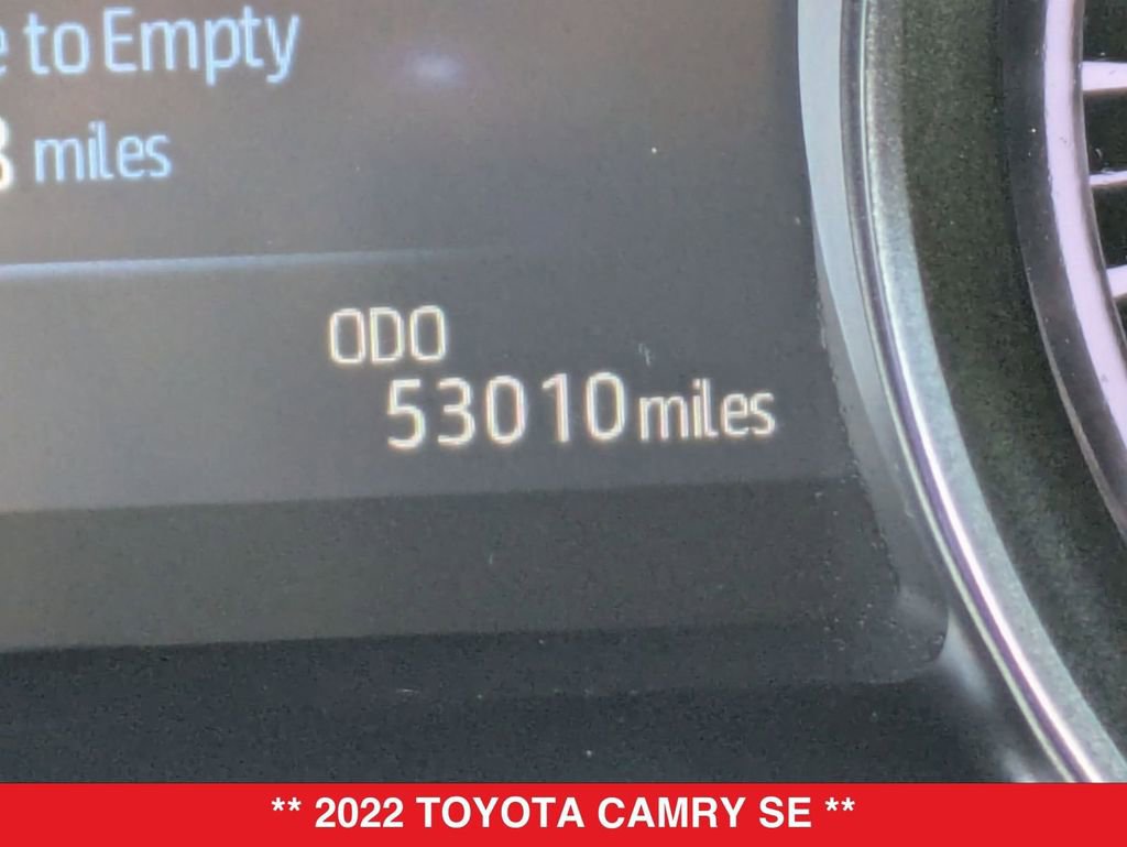 Used 2022 Toyota Camry SE image 22