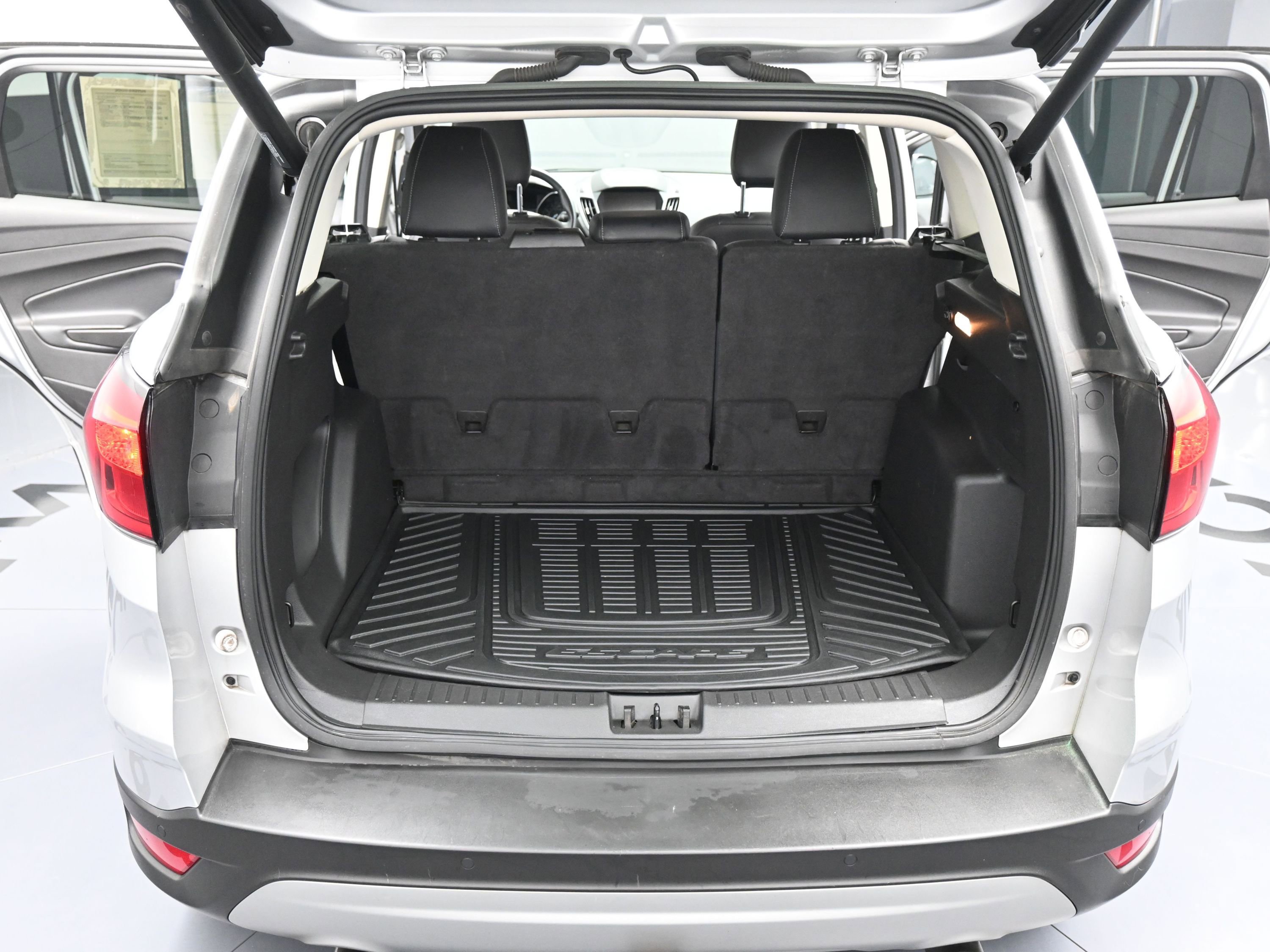 Used 2019 Ford Escape SEL image 12