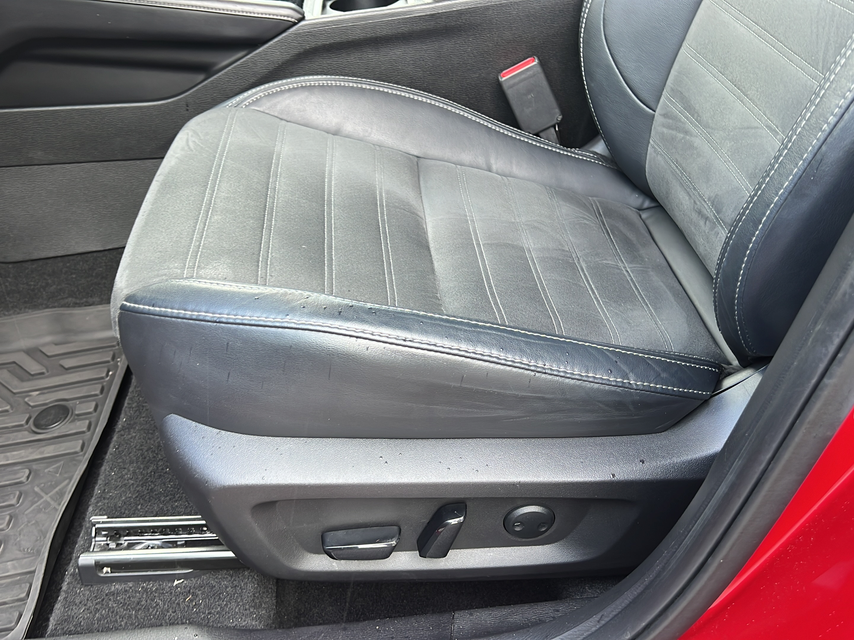 Used 2023 Mitsubishi Outlander SE FWD image 14