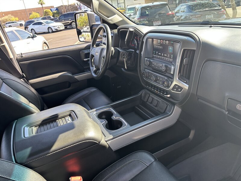 Used 2016 Chevrolet Silverado 2500 LTZ w/ LTZ Plus Package AWD/4WD image 27