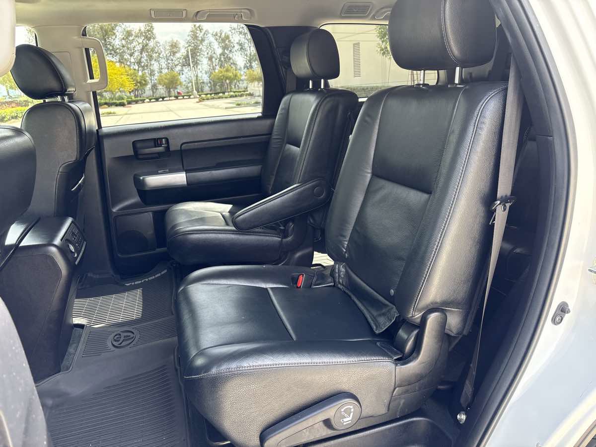 Used 2018 Toyota Sequoia TRD Sport image 13
