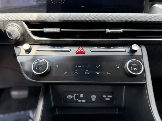 Used 2025 Hyundai Sonata SEL FWD image 19