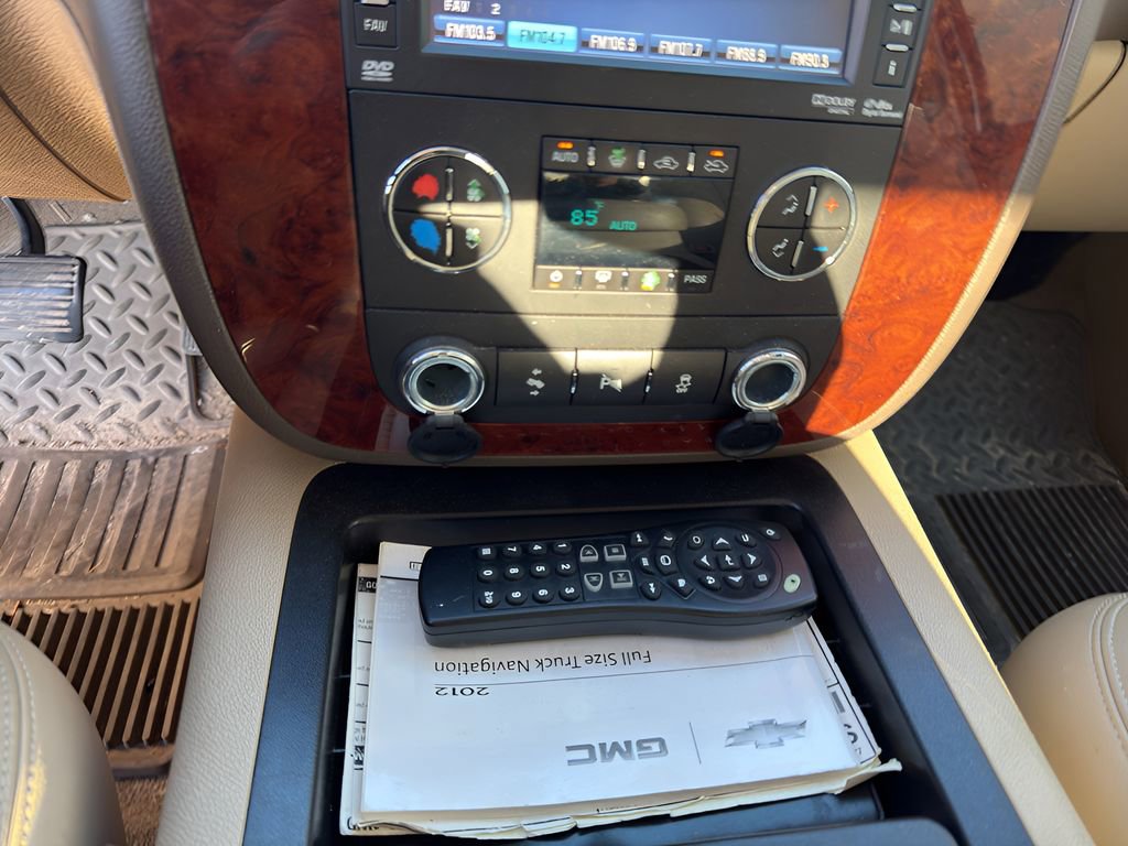 Used 2012 Chevrolet Silverado 1500 LTZ w/ LTZ White Diamond Edition image 14