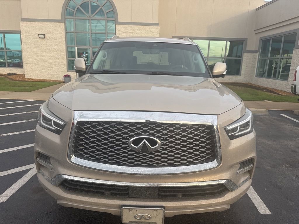 Used 2019 INFINITI QX80 Luxe AWD/4WD image 2