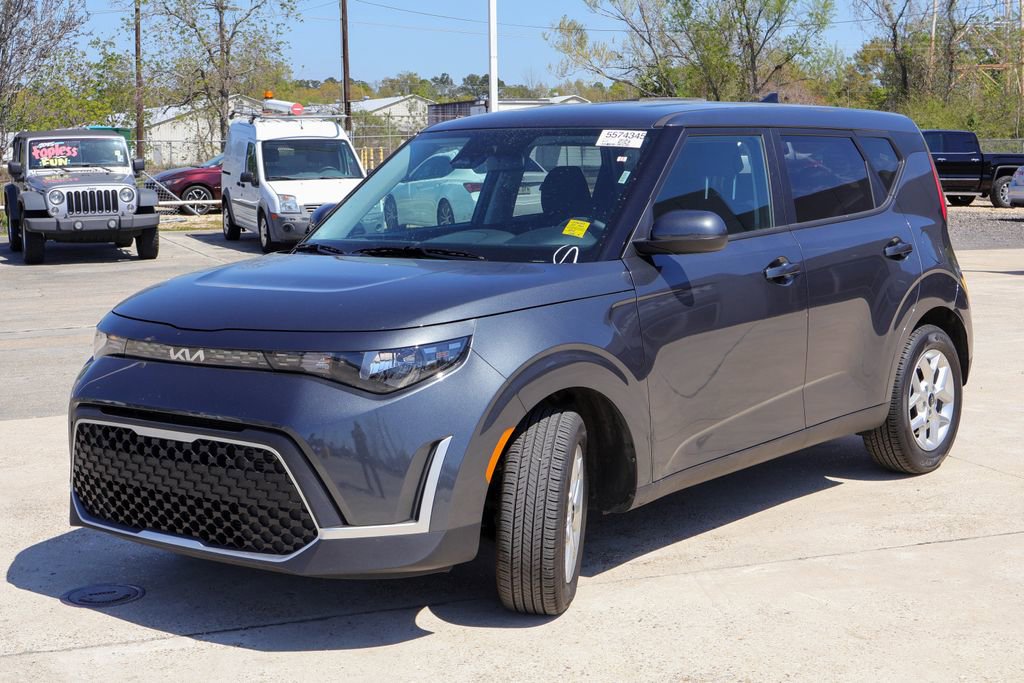 Used 2025 Kia Soul LX w/ LX Technology Package image 22