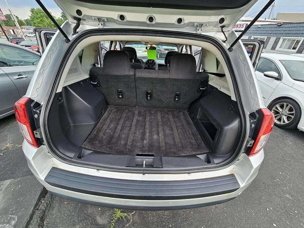 Used 2013 Jeep Compass Sport image 9