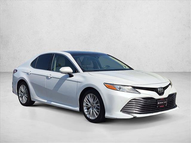 Used 2018 Toyota Camry XLE w/ Driver Assist Package FWD image 3