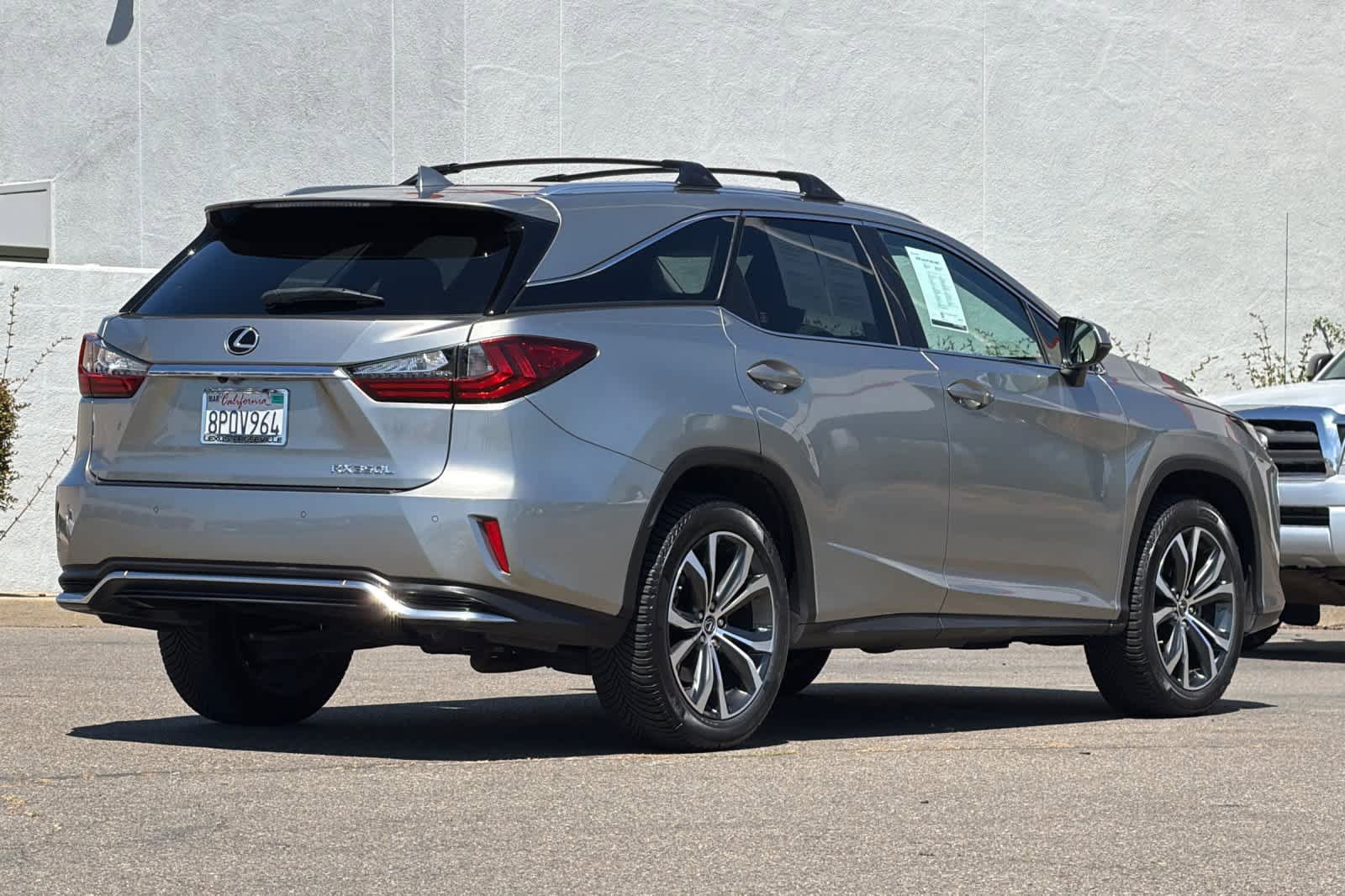 Used 2020 Lexus RX 350L Premium w/ Premium Package AWD/4WD image 2