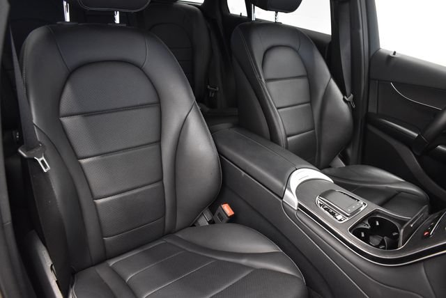 Used 2022 Mercedes-Benz GLC 300 4MATIC image 6