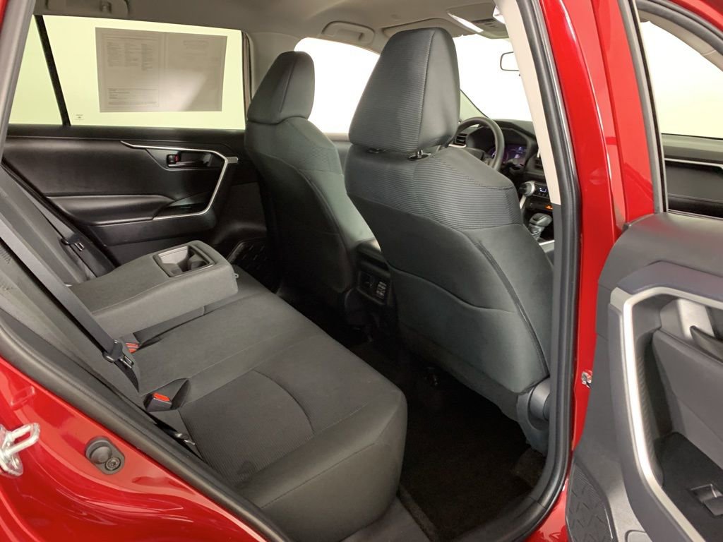 Used 2024 Toyota RAV4 LE AWD/4WD image 33