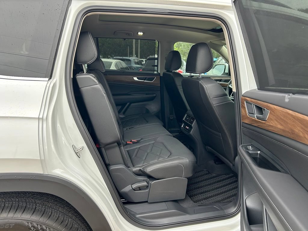 Certified 2026 Volkswagen Atlas SE FWD image 38