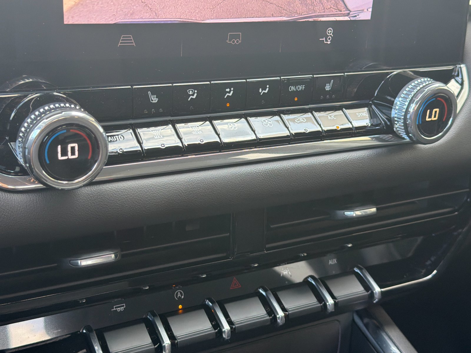 New 2026 GMC Canyon Elevation w/ Convenience Package RWD image 19