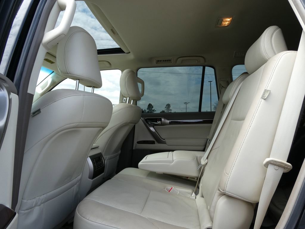 Used 2015 Lexus GX 460 w/ Premium Package image 20