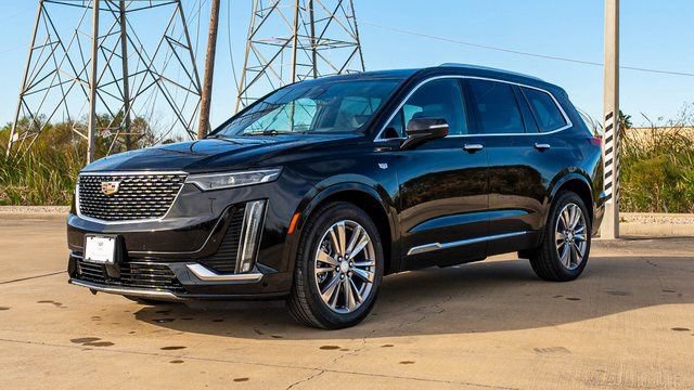 New 2025 Cadillac XT6 Premium Luxury w/ Platinum Package FWD image 3