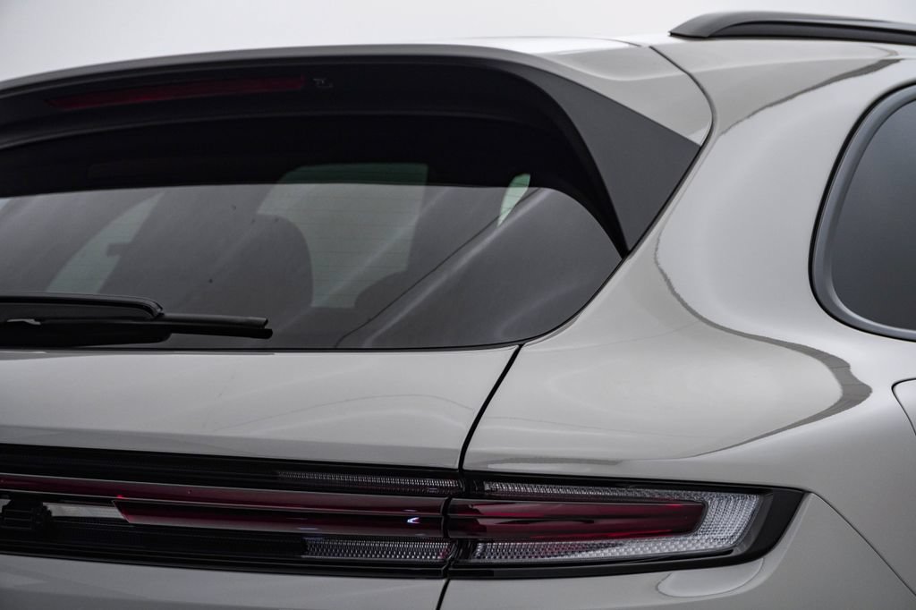 New 2026 Porsche Cayenne AWD/4WD image 12