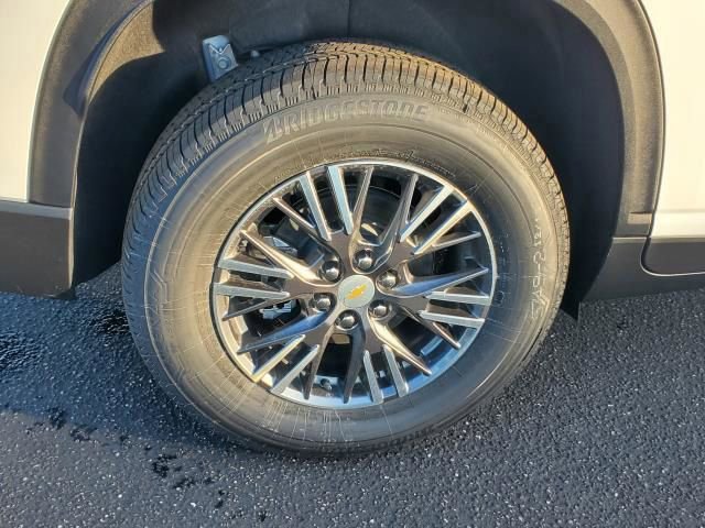 New 2026 Chevrolet Traverse LT w/ Driver Confidence Package image 7