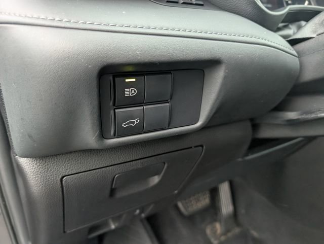 Used 2021 Toyota Highlander XSE image 16