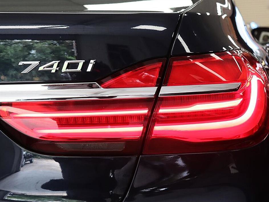 Used 2017 BMW 740i RWD image 60