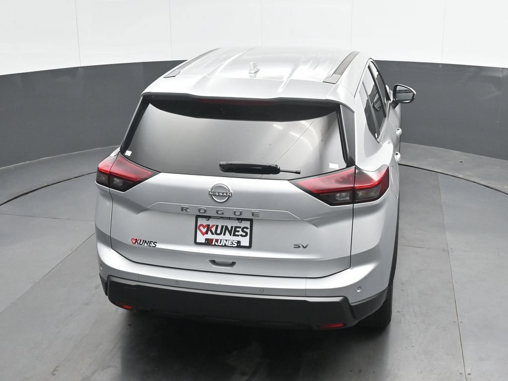 Used 2024 Nissan Rogue SV FWD image 30