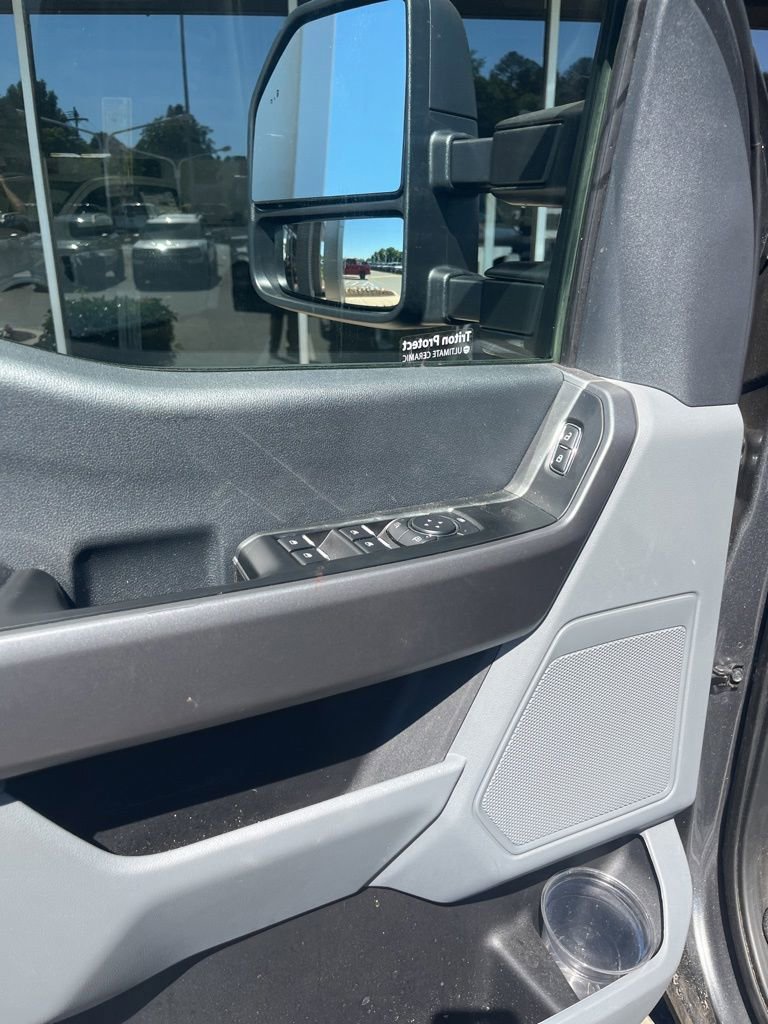 Used 2025 Ford F250 XL w/ STX Appearance Package AWD/4WD image 5
