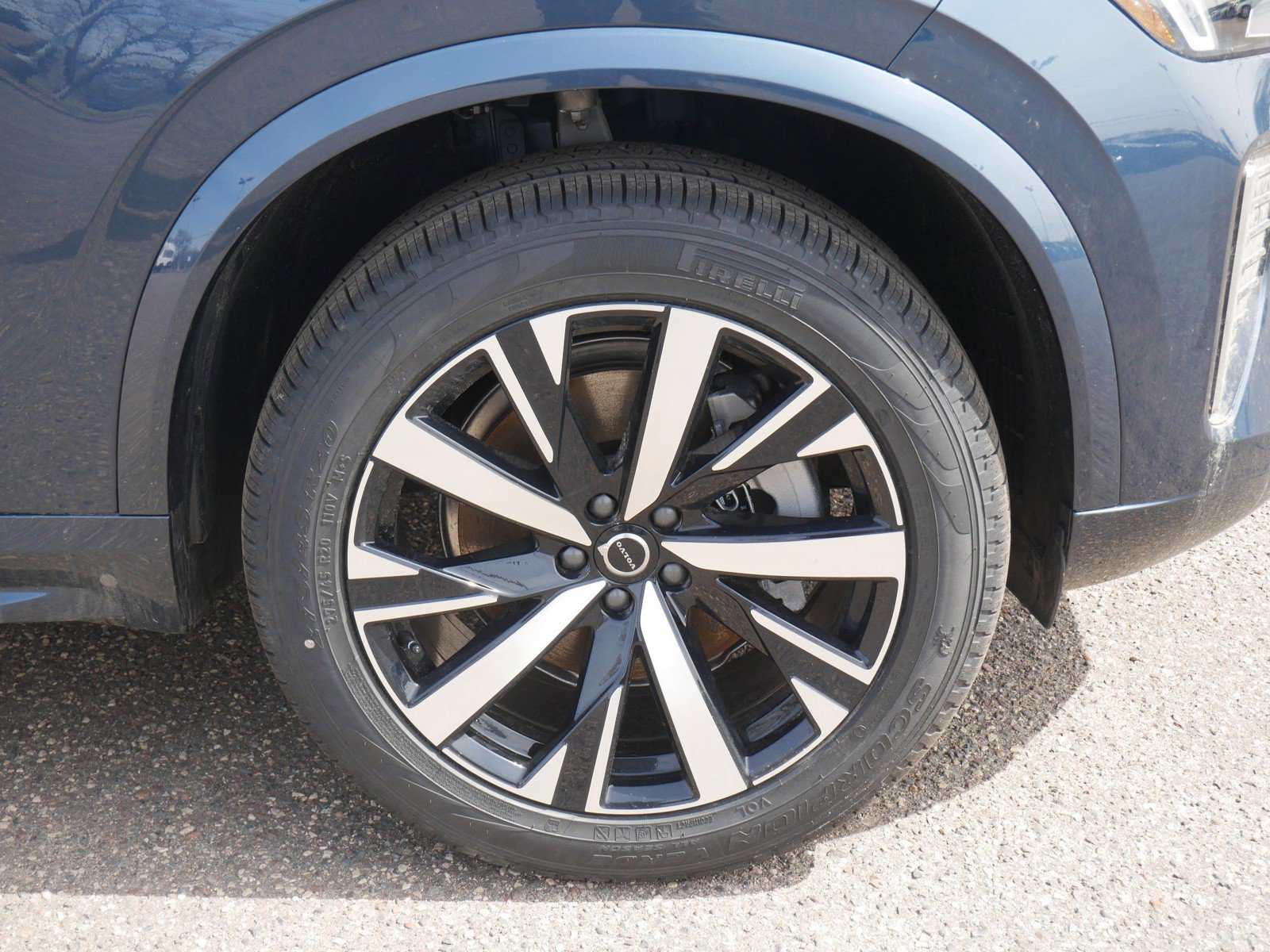 New 2026 Volvo XC90 B5 Core image 4