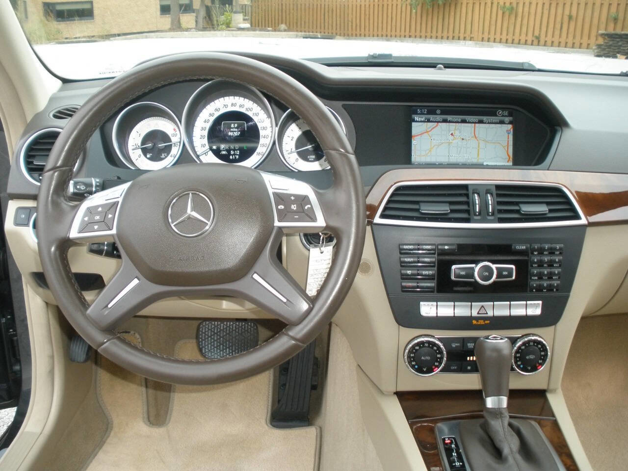 Used 2013 Mercedes-Benz C 250 Sedan image 32